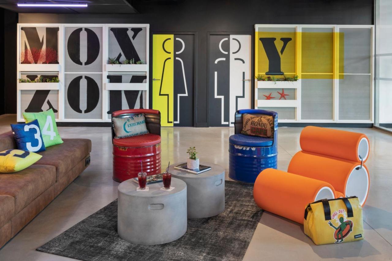 Moxy La Ciotat Hotel ภายนอก รูปภาพ