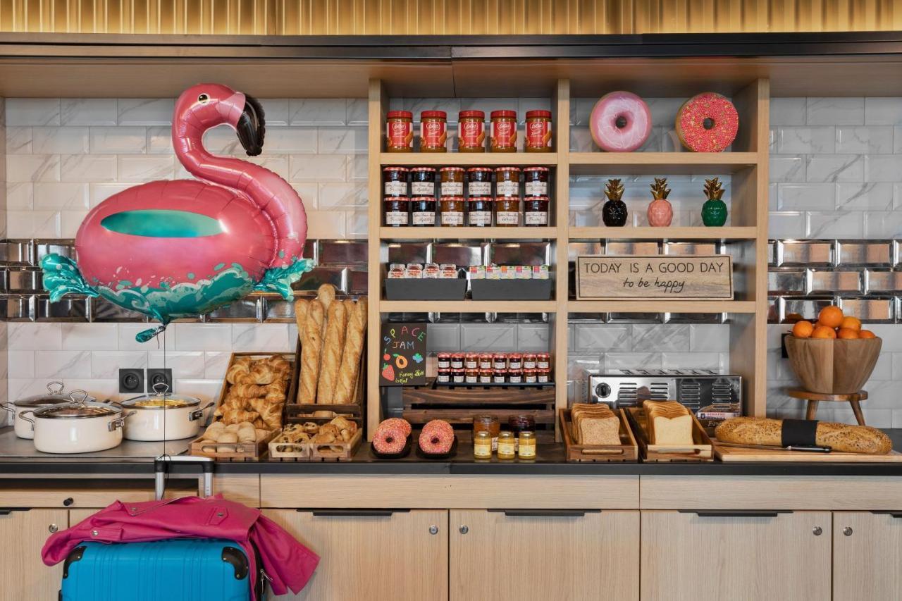 Moxy La Ciotat Hotel ภายนอก รูปภาพ